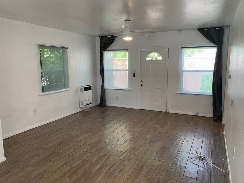 Building Photo - 526 Brooks Ave