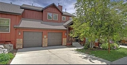 Building Photo - 192 Keetley Close St