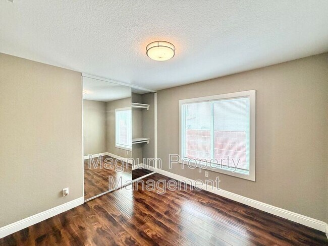 Building Photo - 11938 Venetian Dr