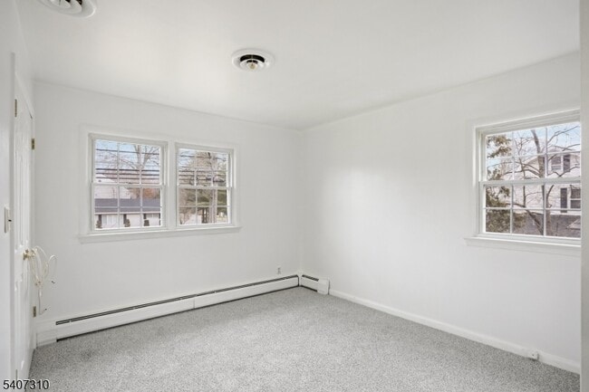 Building Photo - 254 Darlington Ave