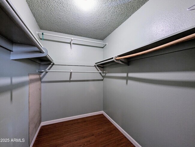 Building Photo - 4019 W San Miguel Ave