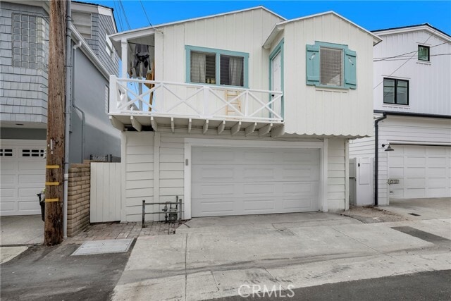 Building Photo - 122 Apolena Ave