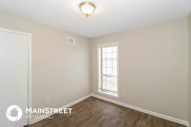 Building Photo - 2101 Rose Garden Cove