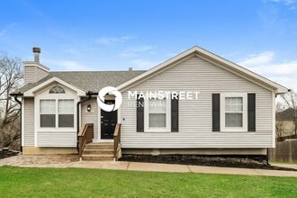 Building Photo - 4 Bedroom Pet-Friendly Home in BLUE SPRINGS, MO with Main Street Renewal