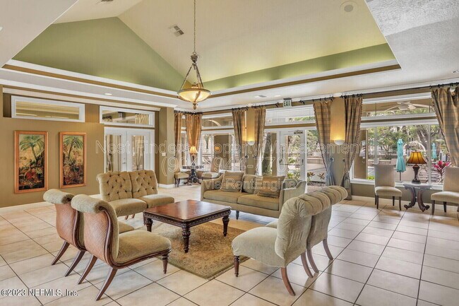 Building Photo - 19 Arbor Club Dr