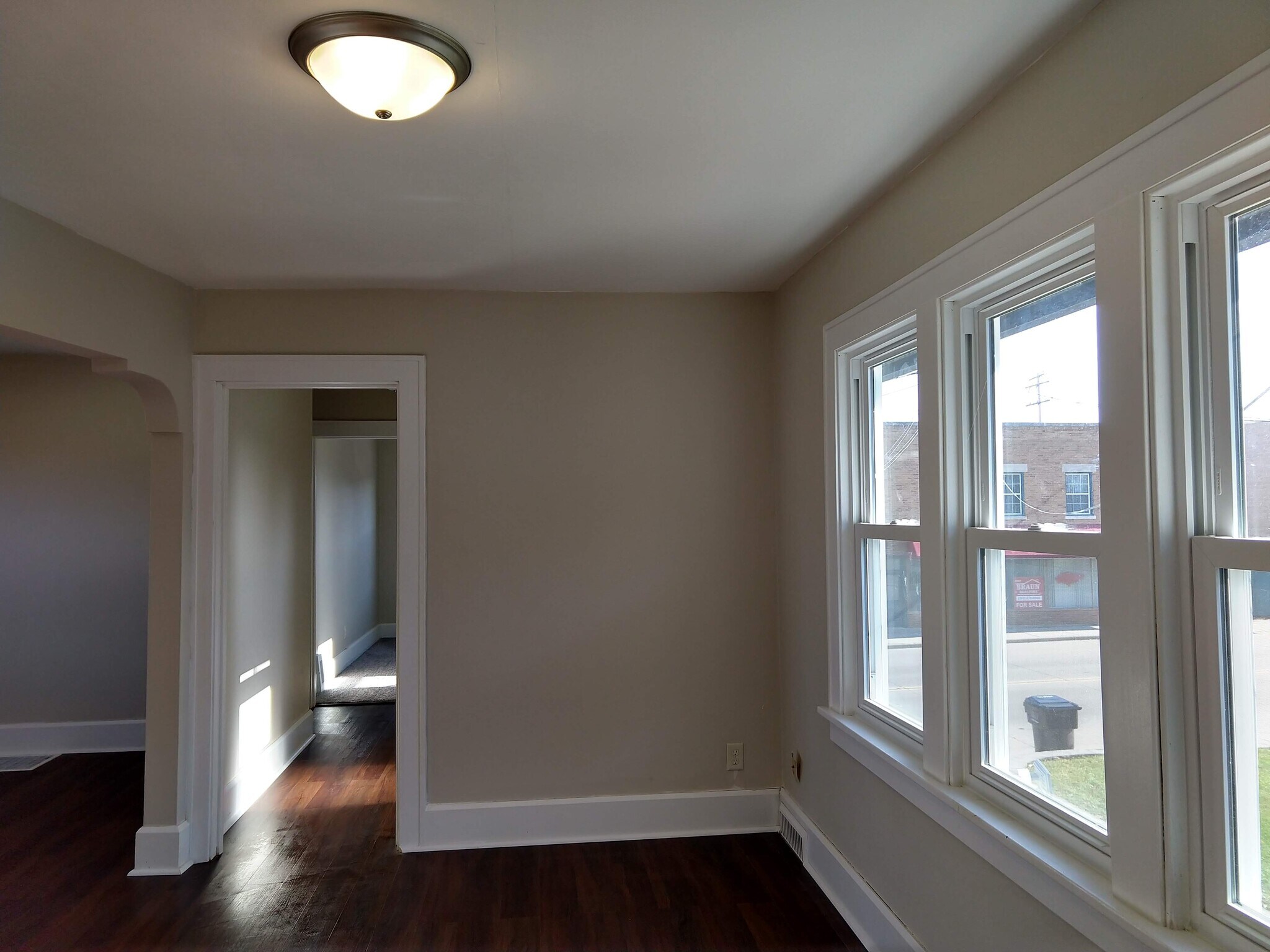 Building Photo - 1007 9th Ave