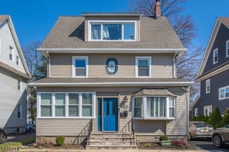 Building Photo - 327 Orange Rd