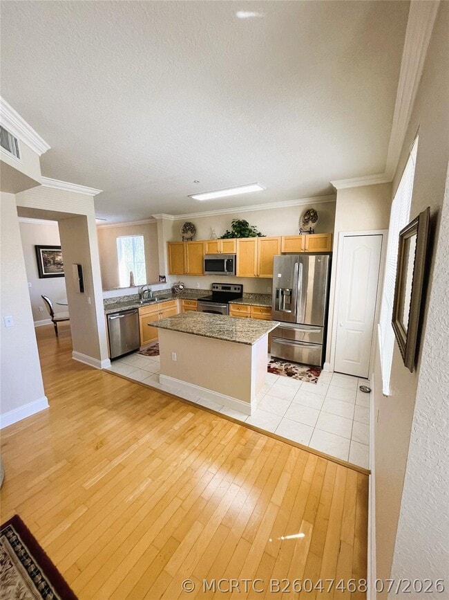 Building Photo - 11013 Legacy Ln