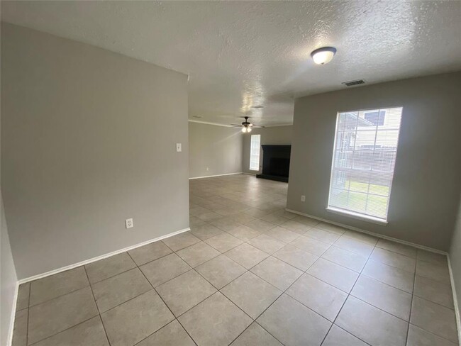 Building Photo - 14322 Rainy Sun Cir