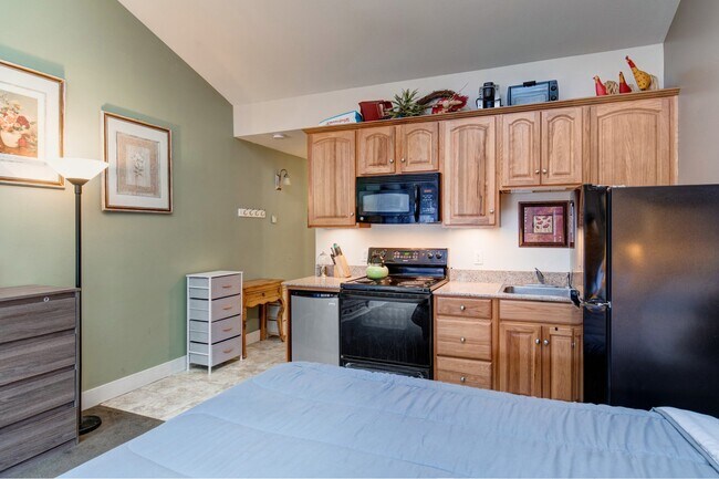 Building Photo - 2235 Sidewinder Dr