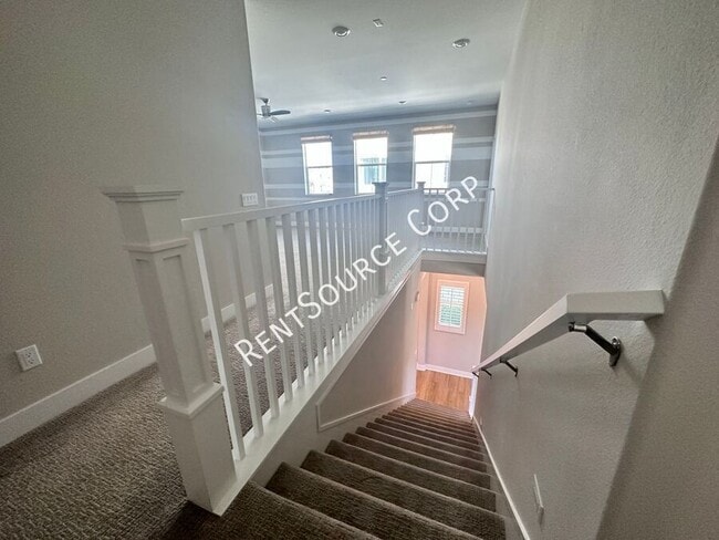 Building Photo - 27124 Observation Ct
