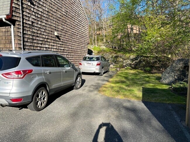 Building Photo - 28 Shackle Way