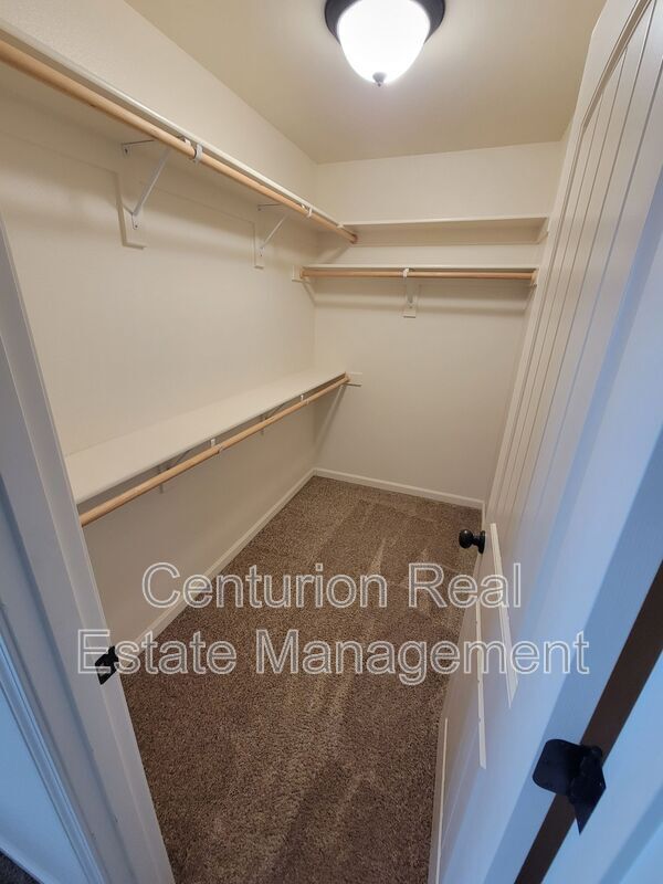 Building Photo - 9762 Willamette St