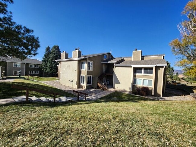 Building Photo - Stunning 3-bedroom, 2-bathroom Condo located in Monument! Move In Now and 50% Off First Month's R...