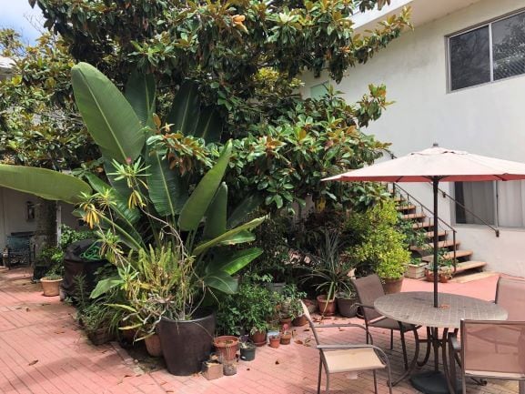 Building Photo - 1015 Prospect Ave