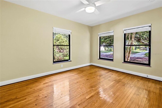 Building Photo - 6421 6th Ave N