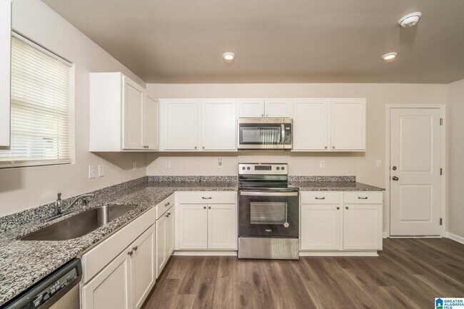 Building Photo - 130 Stevens Cv Dr