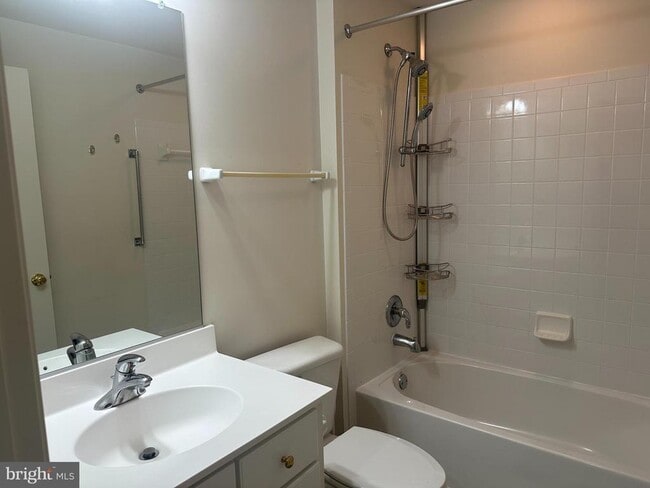 Building Photo - 7505 Redland Park Pl