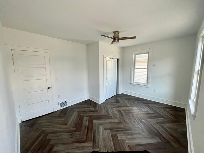 Main Bedroom 1 - 137 Summit Ave