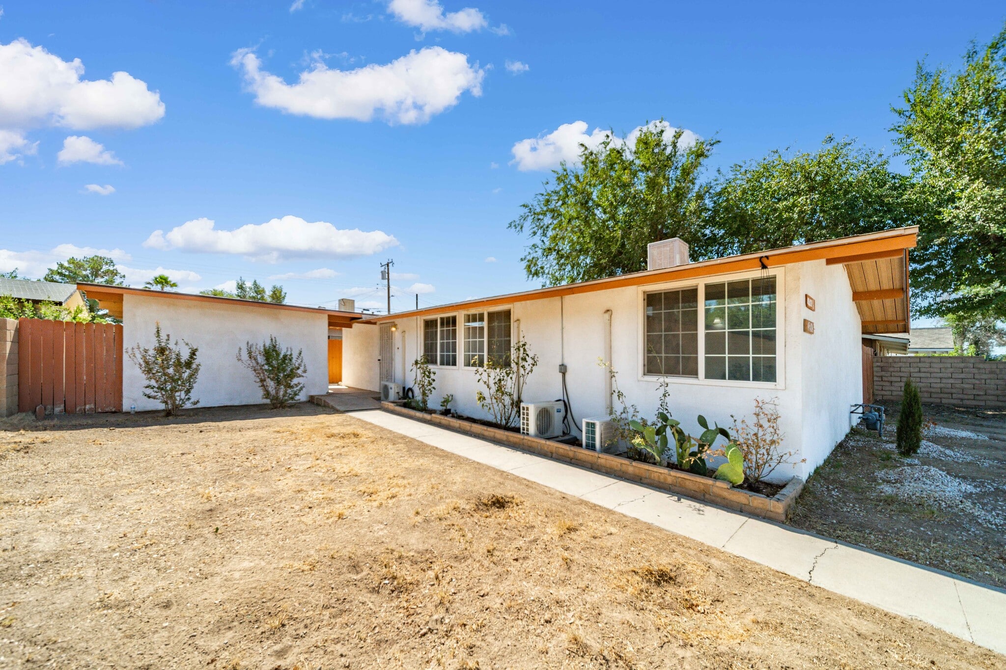 3 Rooms for Rent-Street View - 45426 10th St W