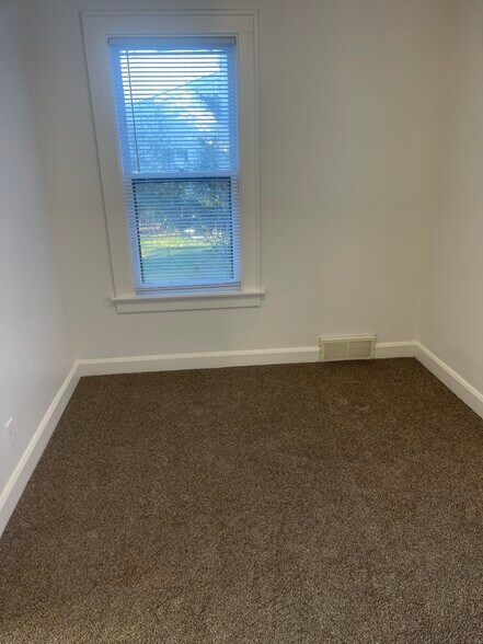 Building Photo - 2626 Newman Rd