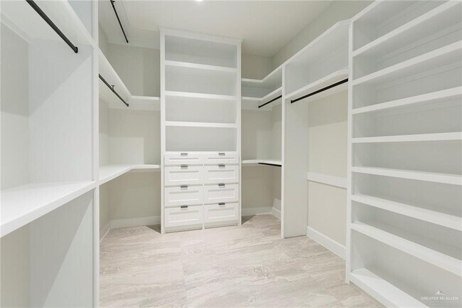 Building Photo - 37 N 24th St