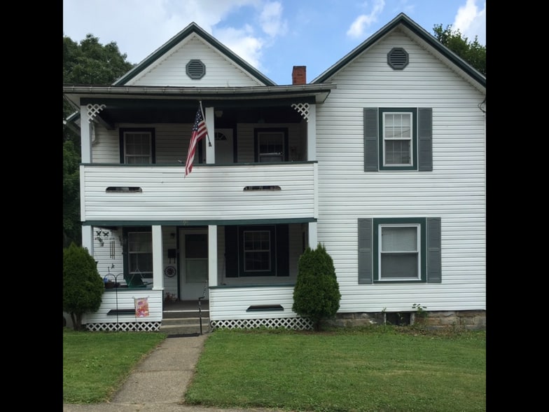 Building Photo - 896 Porter St