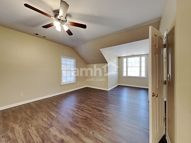 Building Photo - 3115 Elizabeth Ln