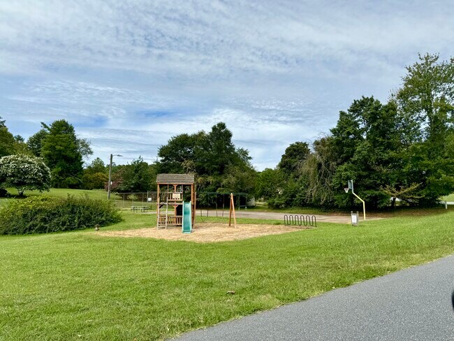 HOA Playground Access - 6111 Northlakes Dr