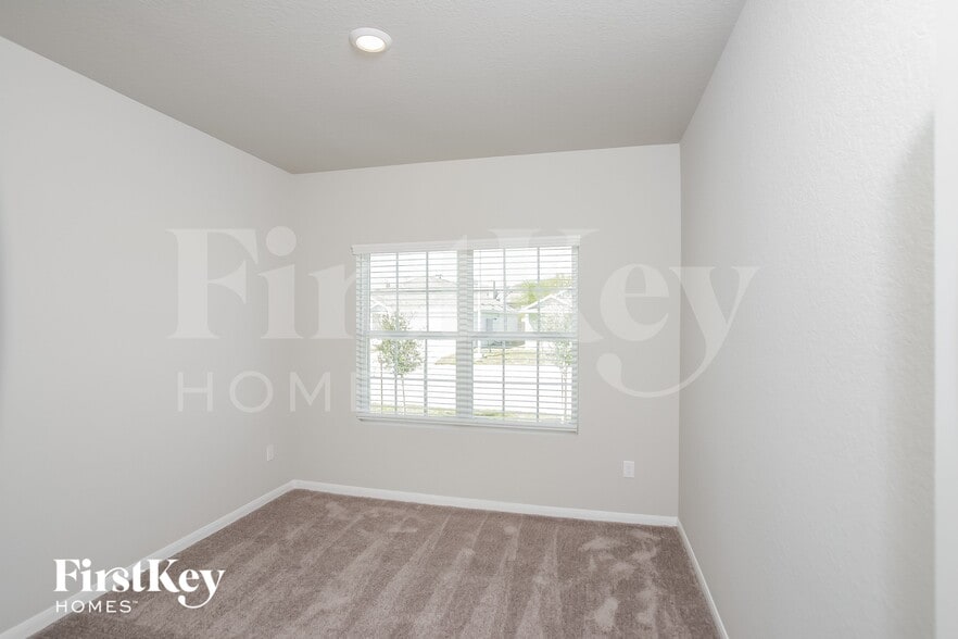 Building Photo - 1826 Morse Way