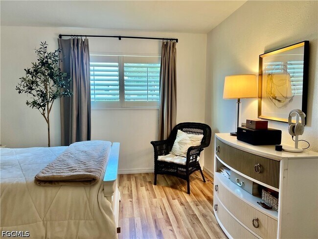 Building Photo - 6300 South Pointe Blvd