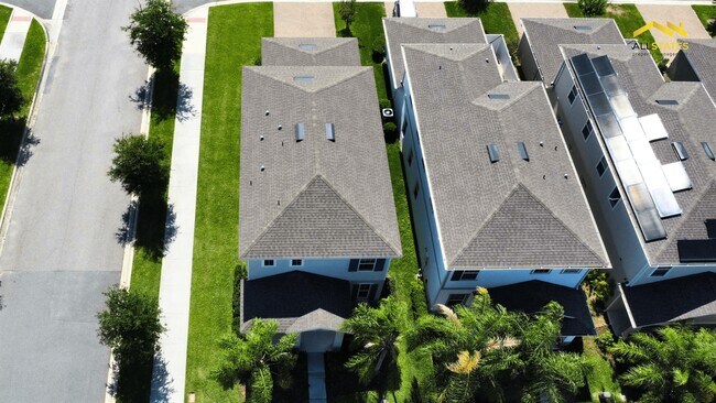 Building Photo - 15405 Honeybell Dr