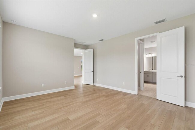 Building Photo - 2181 Longliner Lp