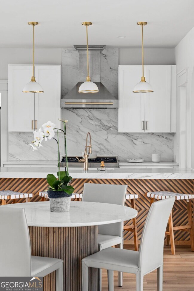 Building Photo - 3784 Pine Needle Dr NW