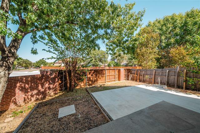 Building Photo - 1940 Robin Ln