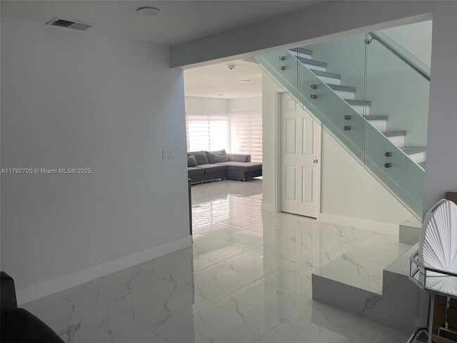 Building Photo - 10383 SW 138th Pl