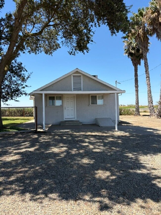 Building Photo - 19624 Alder Ave