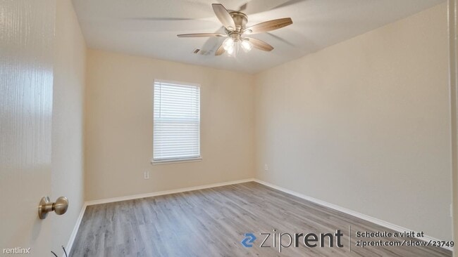 Building Photo - 3 br, 2 bath Townhome - 2340 Aldergate Dr,...