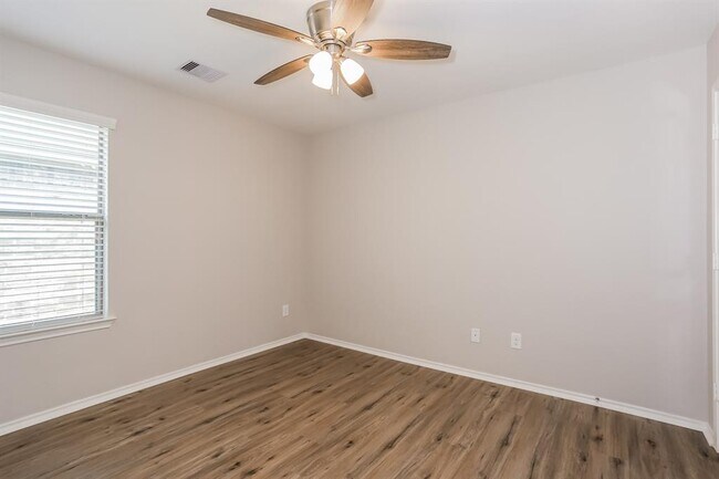 Building Photo - 15459 Casita Verde Way