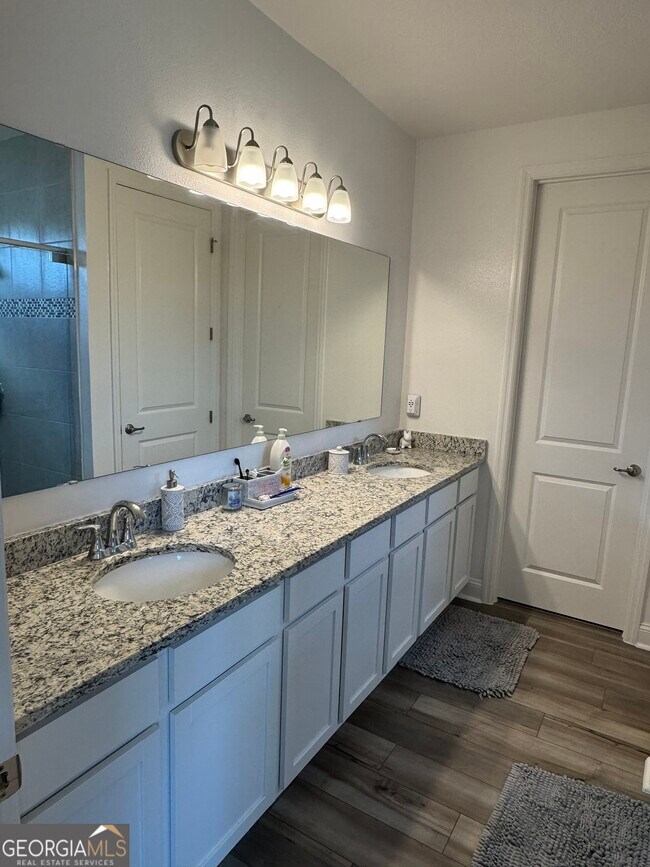 Building Photo - 205 Starboard Ct