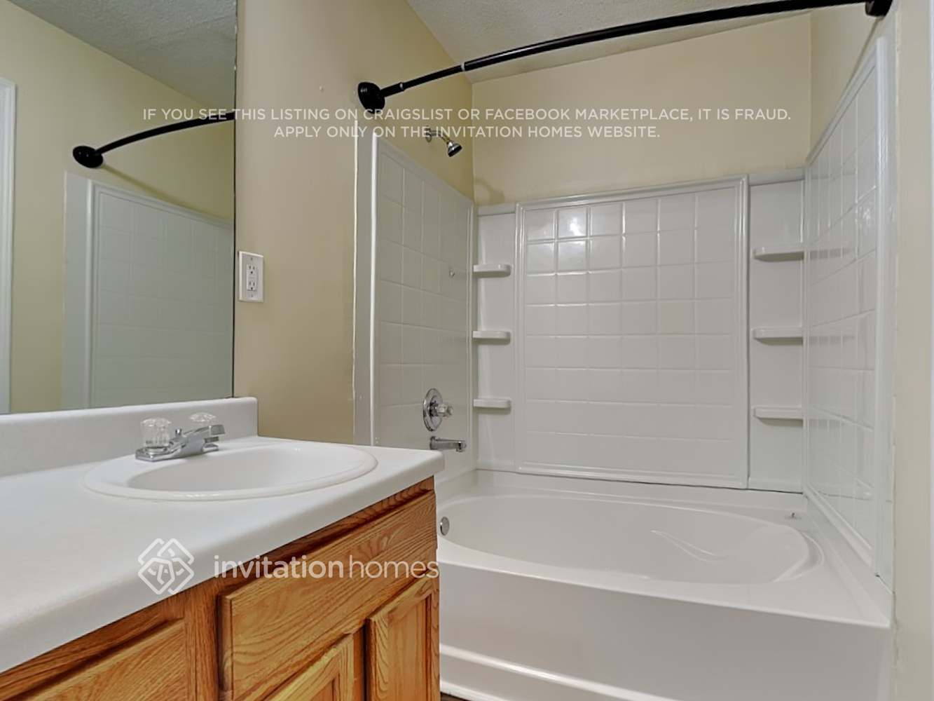 Building Photo - 204 Tulane Dr