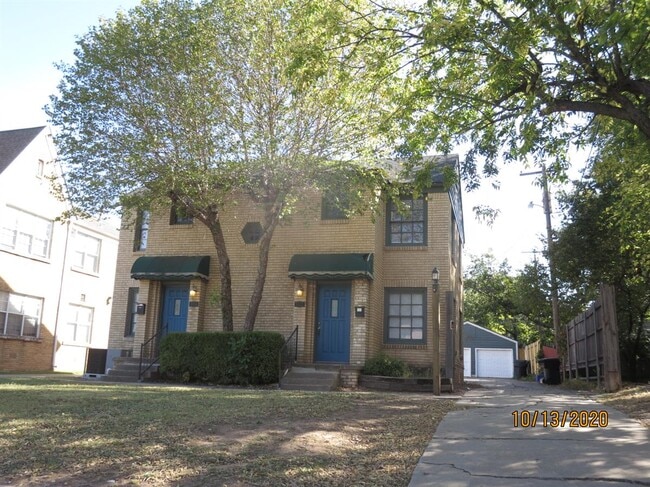Building Photo - 3312 N Robinson Ave