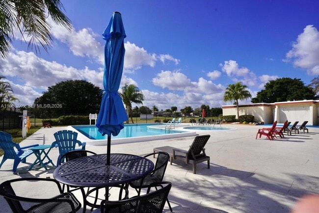 Building Photo - 6555 NW 99th Ave