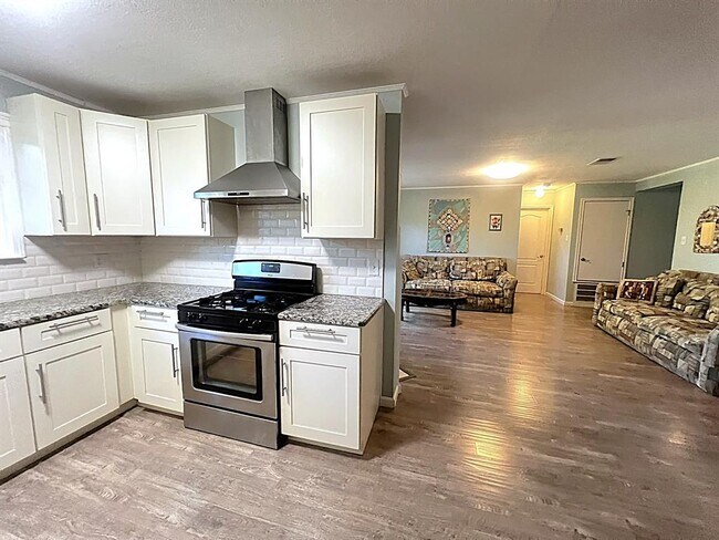 Building Photo - 3503 Walleye Way