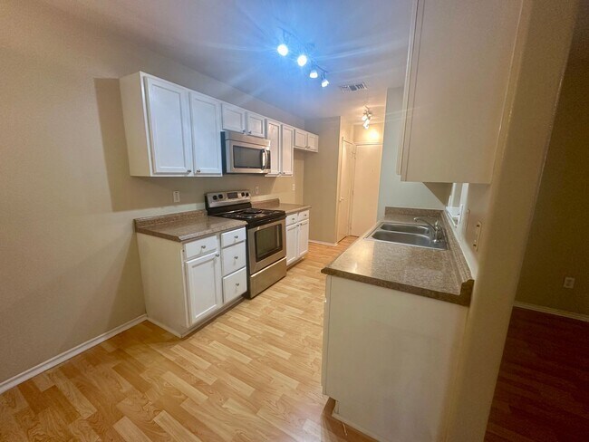 Building Photo - FALL INTO A NEW HOME WITH OUR MOVE-IN SPECIALS!