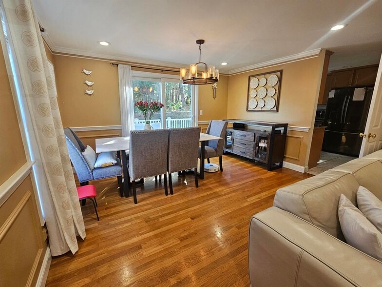 Building Photo - 9 Hibiscus