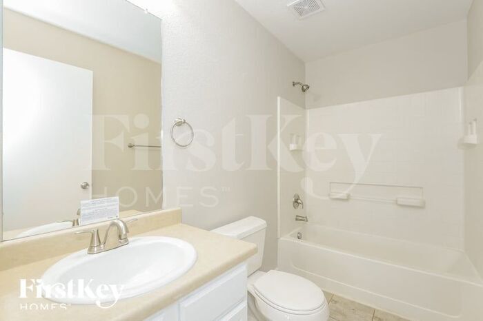 Building Photo - 4522 Andes St