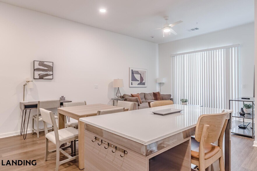 Building Photo - 515 Corso Ln