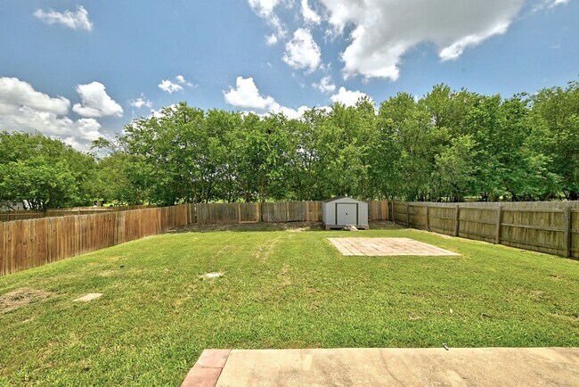 Building Photo - 220 Peppergrass Cove