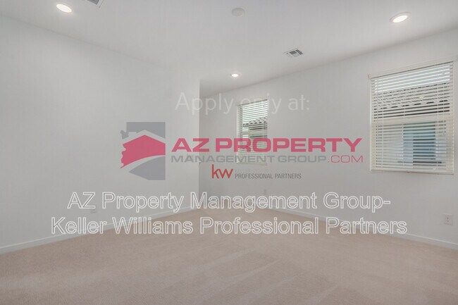 Building Photo - 14031 W Pershing St